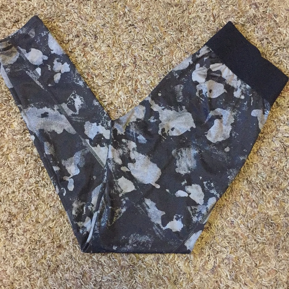 Pattern workout tights